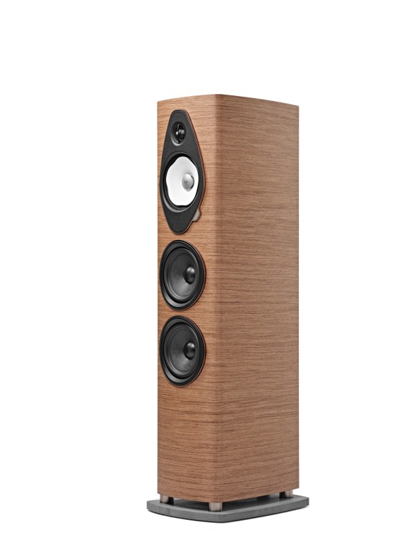 Sonetto V G2 walnut hidden home technology 2